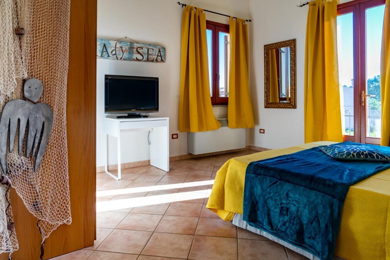 Nora Guesthouse Rooms And Villas Pula Eksteriør bilde